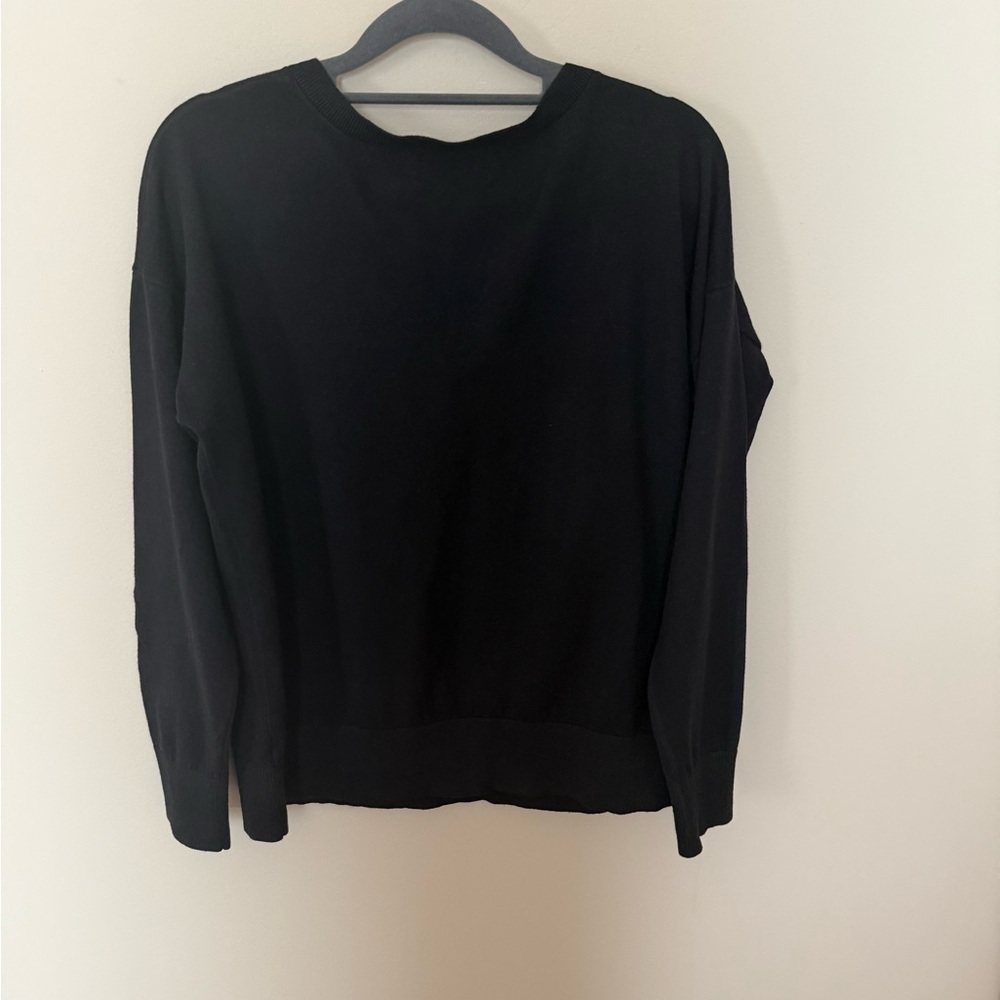 📦 3-Pack: Old Navy V-Neck Sweaters - Navy Stripe, Cream, Black - Size S - Picture 6 of 15